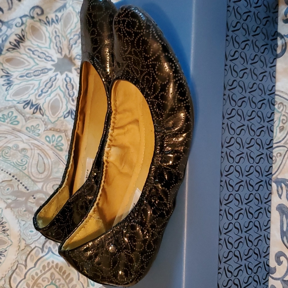 LAST CALL MUST GO Vera Wang Black Slipon Flats Size 9